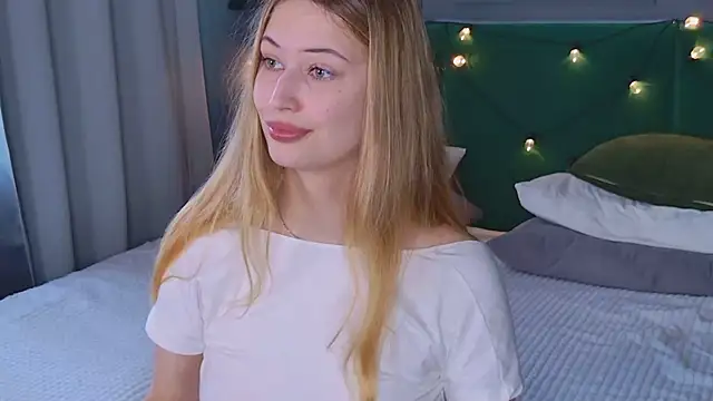 Sofii Ly online show from September 2025 06:13:01 AM