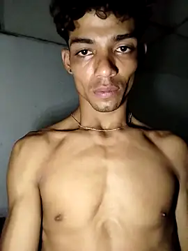 Brayanellatino online show from April 2026 11:05:01 PM