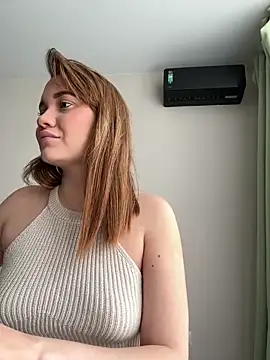 Snapshot of KittyMarry chatting on March 2026 12:00:01 PM KittyMarry online show from March 2026 12:00:01 PM