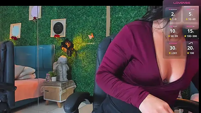 Linagh  online show from October 2025 11:39:02 AM