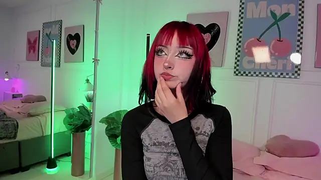 Zoe Lynch  online show from June 2026 12:19:01 PM