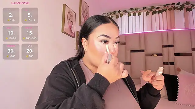 Zoey thompson online show from November 2025 08:27:02 PM