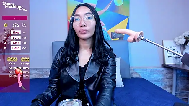 lucyy liiuu online show from September 2025 01:11:02 PM