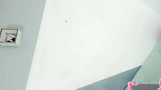 Snapshot of baby_rous chatting on October 2025 09:10:02 AM baby rous online show from October 2025 09:10:02 AM