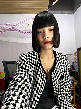 andymi1 online show from November 2025 02:20:01 AM