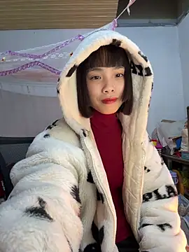 Snapshot of andymi1 chatting on February 2026 01:15:01 PM andymi1 online show from February 2026 01:15:01 PM