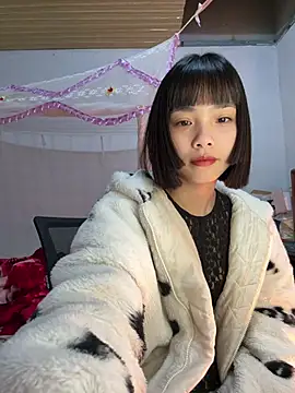 Snapshot of andymi1 chatting on February 2026 12:24:02 PM andymi1 online show from February 2026 12:24:02 PM