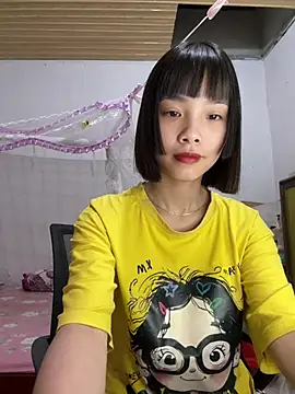 Snapshot of andymi1 chatting on June 2026 01:23:02 AM andymi1 online show from June 2026 01:23:02 AM