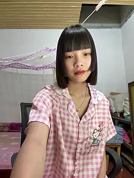 Snapshot of andymi1 chatting on July 2026 02:48:02 AM andymi1 online show from July 2026 02:48:02 AM