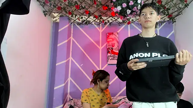 Snapshot of lau_and_boys18 chatting on September 2025 01:32:01 PM lau and boys18 online show from September 2025 01:32:01 PM