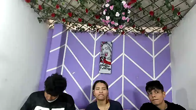 Snapshot of lau_and_boys18 chatting on September 2025 01:46:02 PM lau and boys18 online show from September 2025 01:46:02 PM