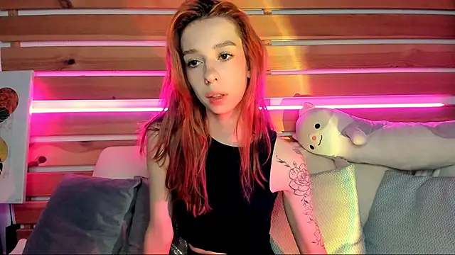 Snapshot of Lori_Williams chatting on October 2025 12:58:01 AM Lori Williams online show from October 2025 12:58:01 AM