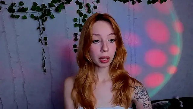 Snapshot of Lori_Williams chatting on July 2026 04:16:02 PM Lori Williams online show from July 2026 04:16:02 PM