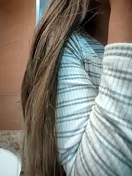 Snapshot of airamoon chatting on September 2025 04:52:02 PM airamoon online show from September 2025 04:52:02 PM