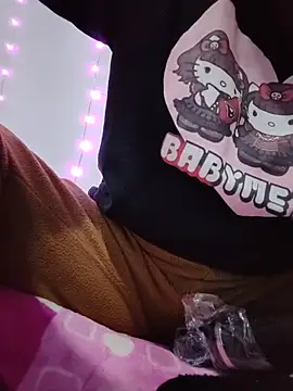 Snapshot of airamoon chatting on November 2025 02:00:01 AM airamoon online show from November 2025 02:00:01 AM