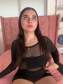 salomecute21 online show from April 2026 11:19:01 AM