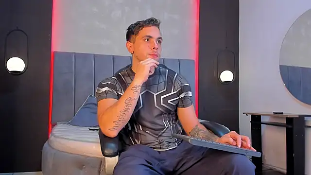 Liam walk  online show from April 2026 12:23:01 PM