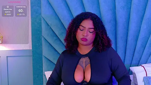 Cristal-Jonnes online show from September 2025 03:51:01 AM