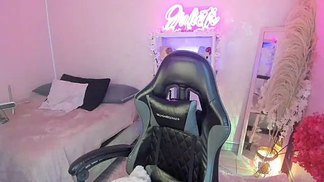 JuliethMoss online show from April 2026 09:07:02 PM