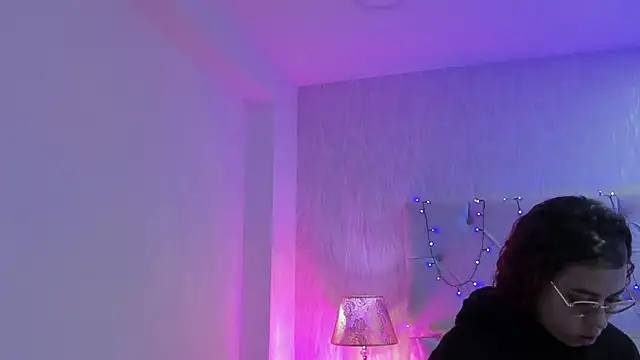 Pamelamiler   online show from October 2025 11:44:01 AM