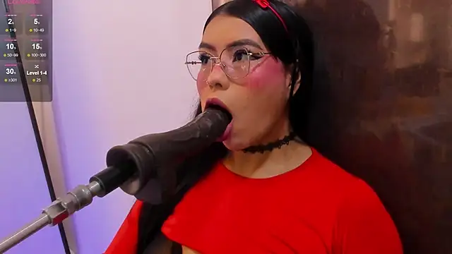 pocahontas lantina online show from April 2026 03:54:02 AM