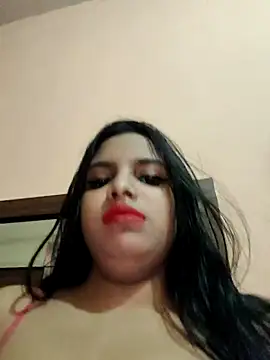 Snapshot of Maahhii_2 chatting on May 2026 09:20:01 PM Maahhii 2 online show from May 2026 09:20:01 PM