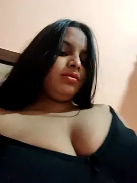 Snapshot of Maahhii_2 chatting on July 2026 06:11:02 PM Maahhii 2 online show from July 2026 06:11:02 PM