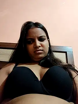 Snapshot of Maahhii_2 chatting on July 2026 07:27:02 PM Maahhii 2 online show from July 2026 07:27:02 PM