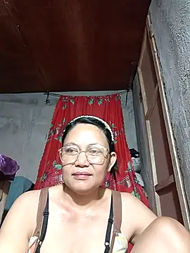 Everleigh mom online show from September 2025 07:54:01 AM