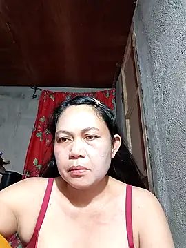 Everleigh mom online show from October 2025 05:35:02 AM