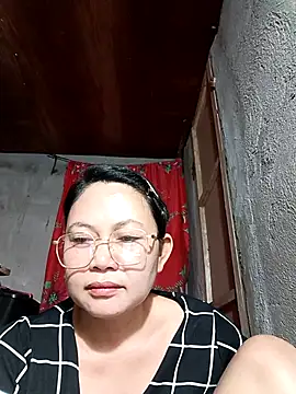 Everleigh mom online show from November 2025 08:02:02 AM