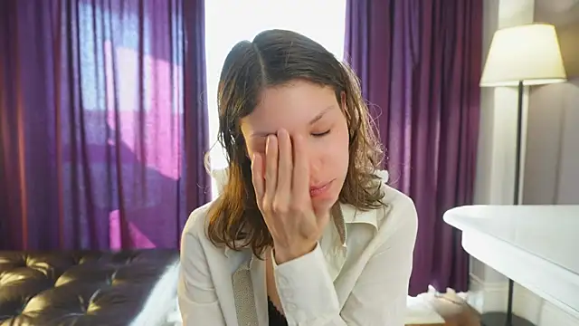 ElwynaBrickell online show from September 2025 04:11:02 AM