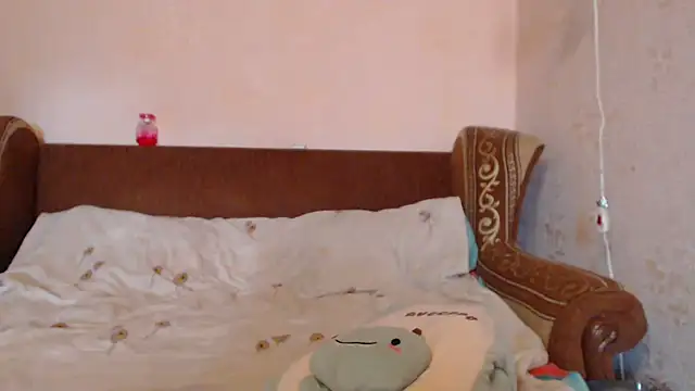 Snapshot of Veronica-Luxs chatting on October 2025 08:03:01 AM Veronica-Luxs online show from October 2025 08:03:01 AM