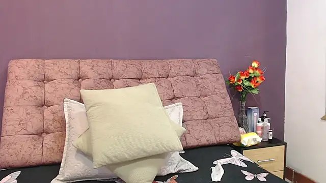 KateWelsin online show from October 2025 08:20:02 PM