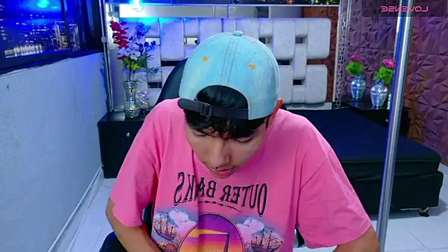 alandelrey57 online show from December 2025 04:20:02 AM