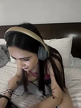 Cami Konor online show from April 2026 09:48:01 PM