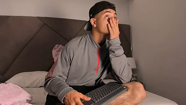 andrew colleman online show from October 2025 11:21:02 AM