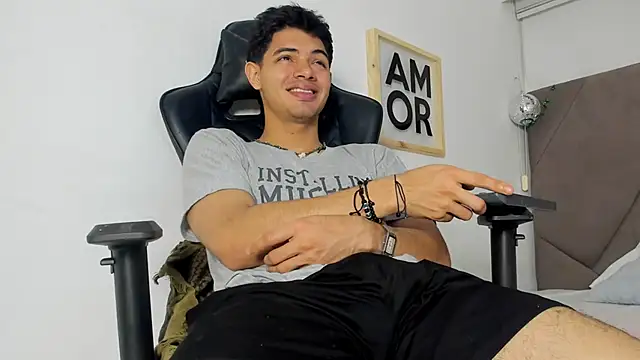 andrew colleman online show from February 2026 03:33:01 AM