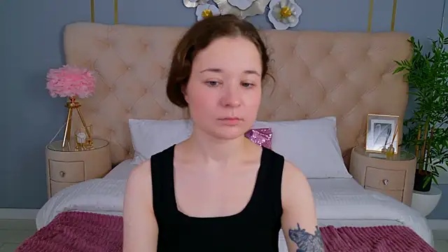 Snapshot of NancyJonson chatting on October 2025 03:34:02 AM NancyJonson online show from October 2025 03:34:02 AM