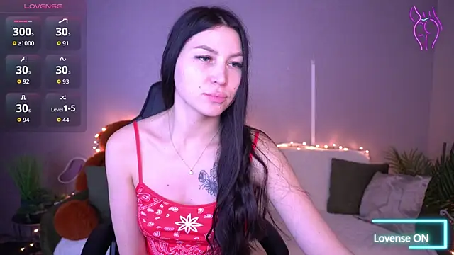 EliseVelour online show from February 2026 01:38:02 PM