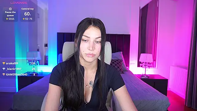 EliseVelour online show from June 2026 02:33:01 PM