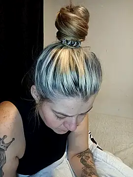 Fernandar2025 online show from September 2025 03:17:01 AM