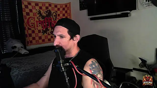 DevilPup75  online show from September 2025 02:21:01 PM