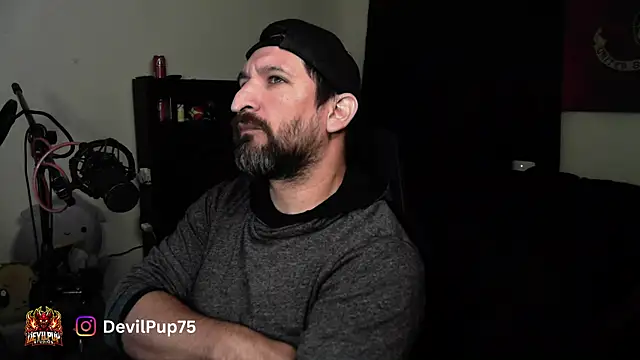 Snapshot of DevilPup75_ chatting on July 2026 06:00:02 AM DevilPup75 online show from July 2026 06:00:02 AM