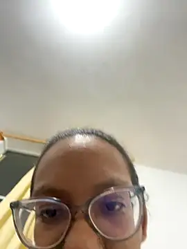 Valen1800 online show from September 2025 02:00:02 AM