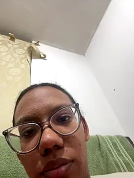 Valen1800 online show from December 2025 02:07:02 AM