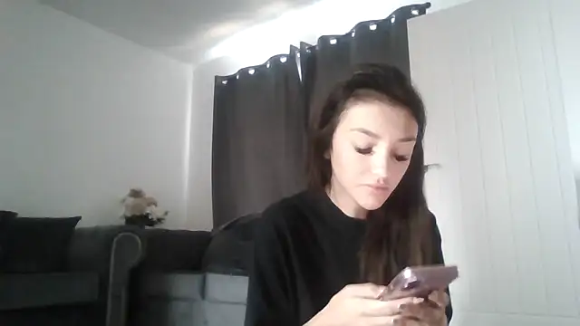 naughtybella05 online show from October 2025 10:58:02 AM