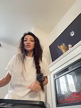 naughtybella05 online show from November 2025 10:15:02 AM