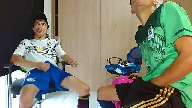 skinny23cm online show from February 2025 12:06:02 PM