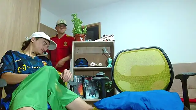 skinny23cm online show from October 2025 10:49:02 AM